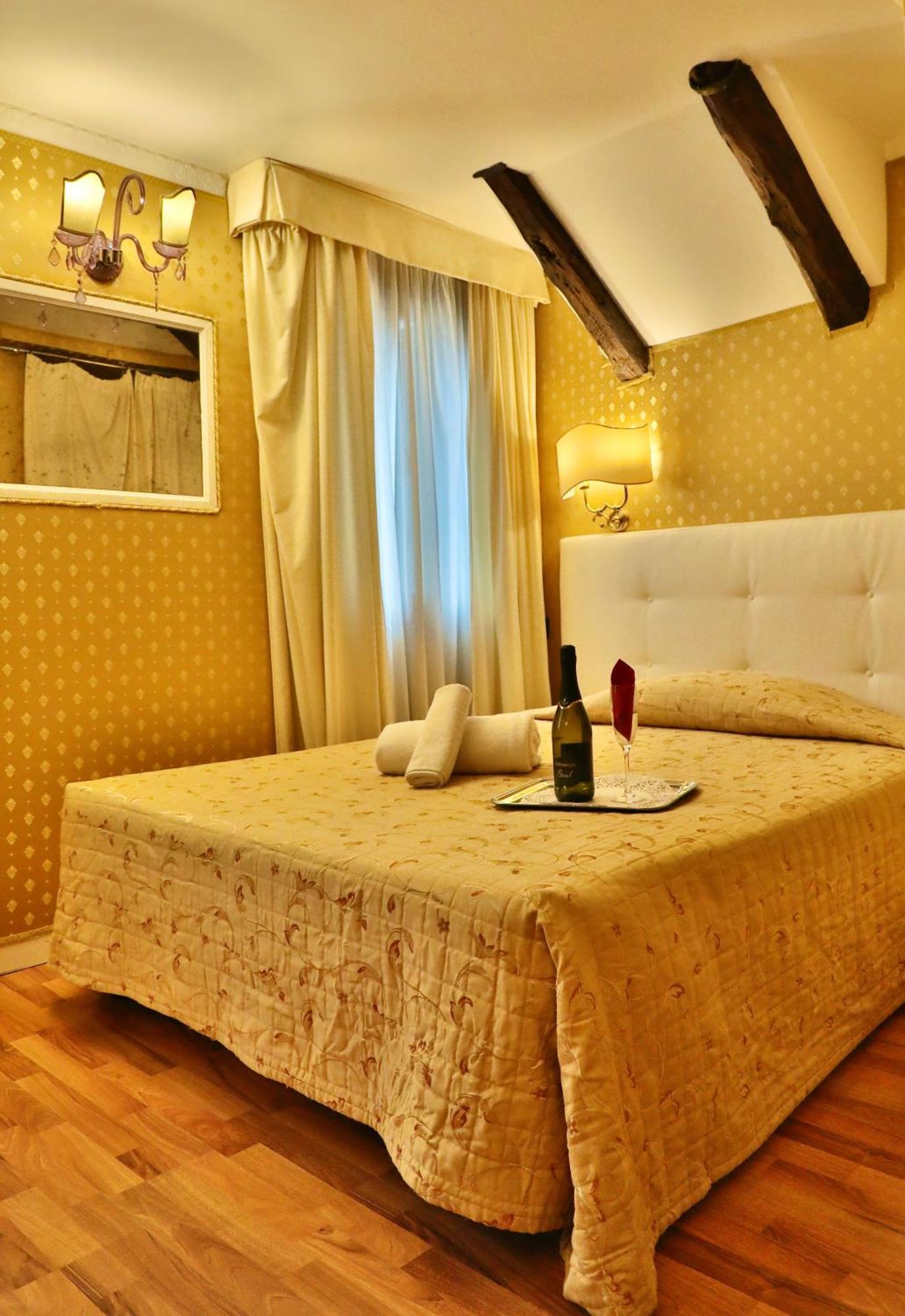 Hotel Noemi Venedig Eksteriør billede