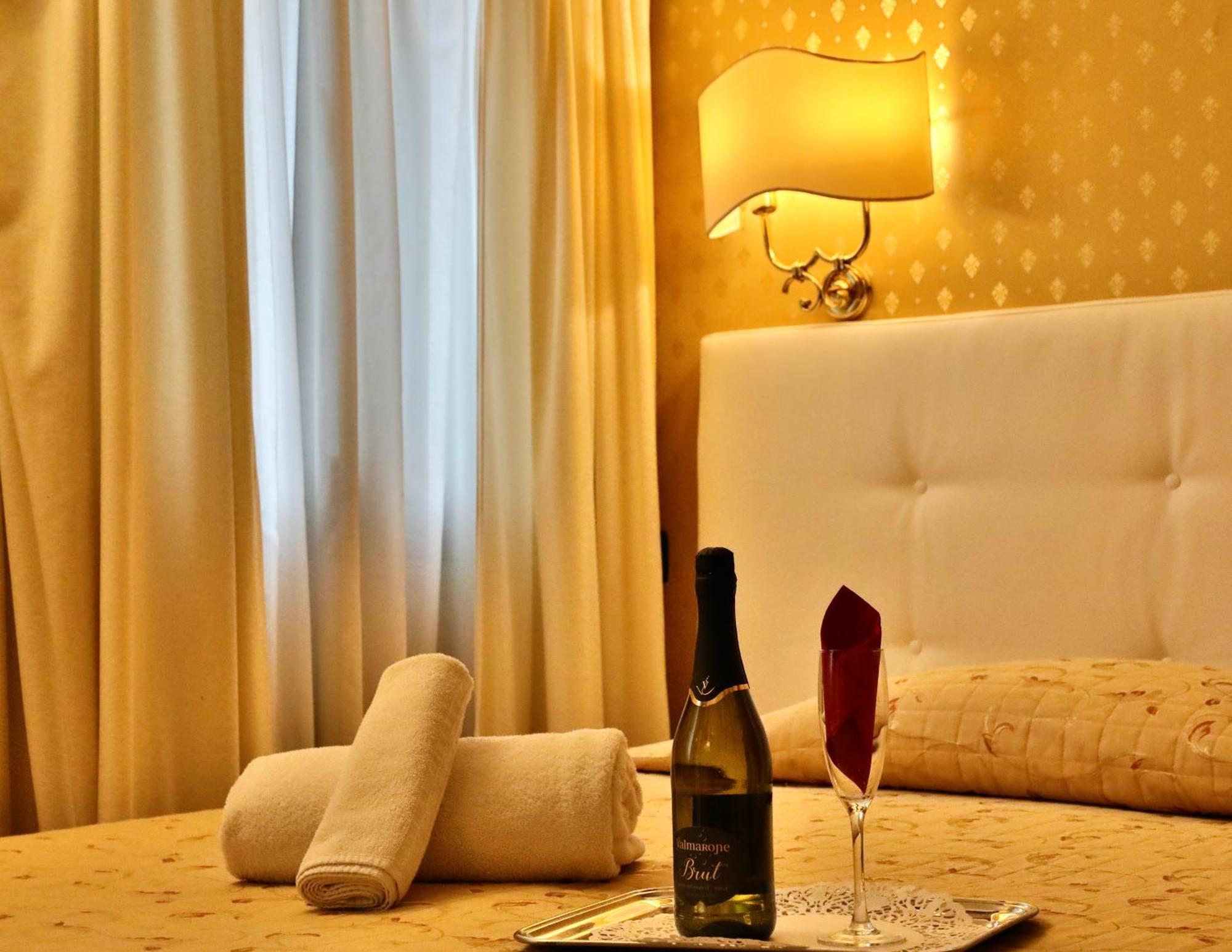 Hotel Noemi Venedig Eksteriør billede