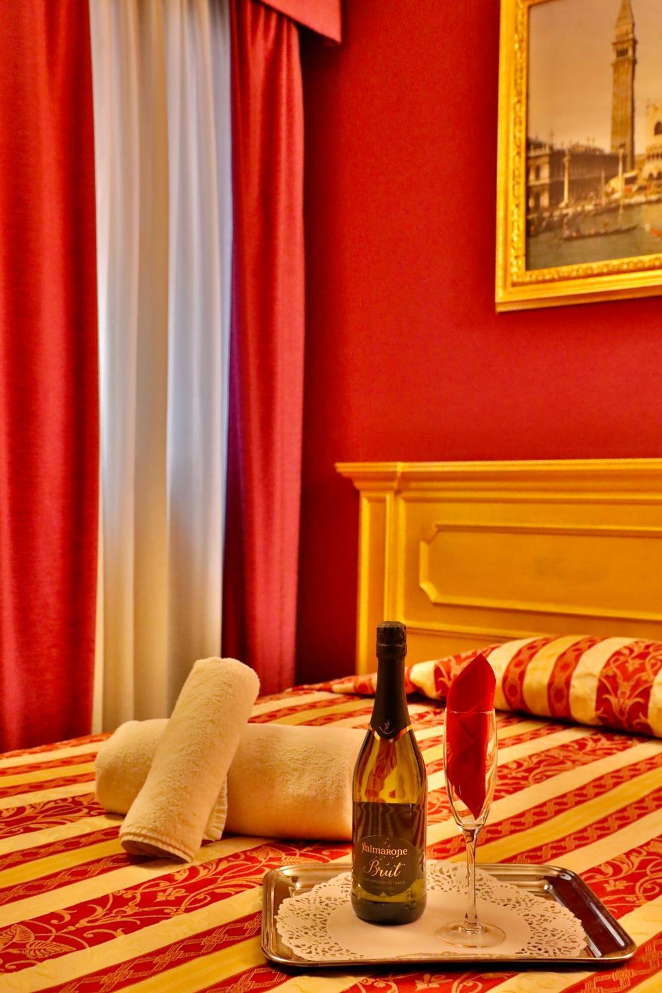 Hotel Noemi Venedig Eksteriør billede