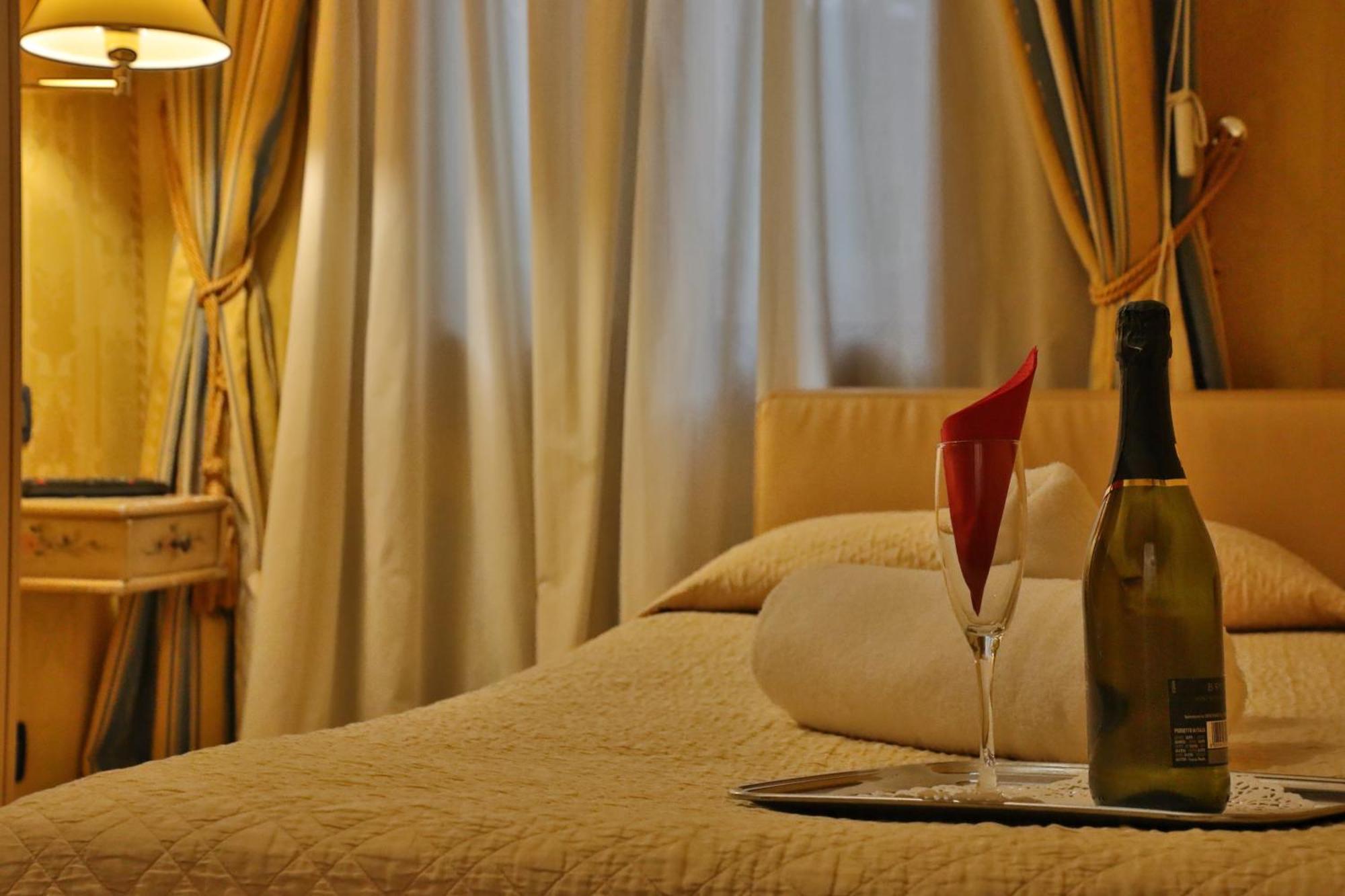 Hotel Noemi Venedig Eksteriør billede