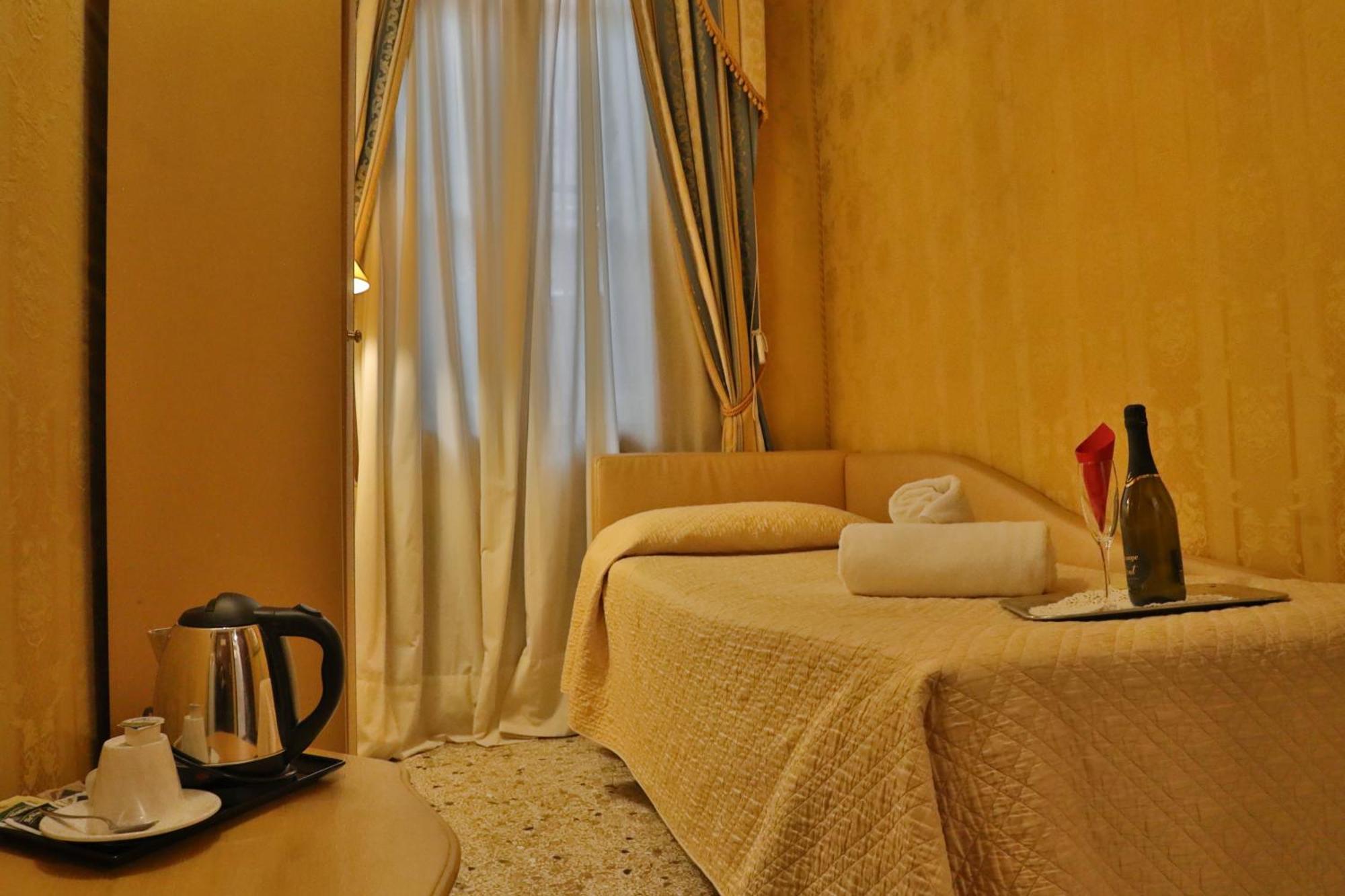 Hotel Noemi Venedig Eksteriør billede