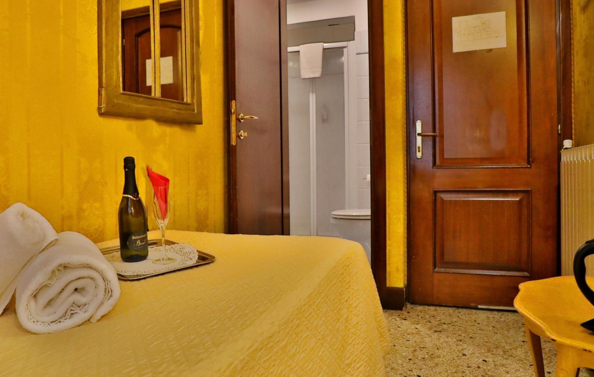 Hotel Noemi Venedig Eksteriør billede