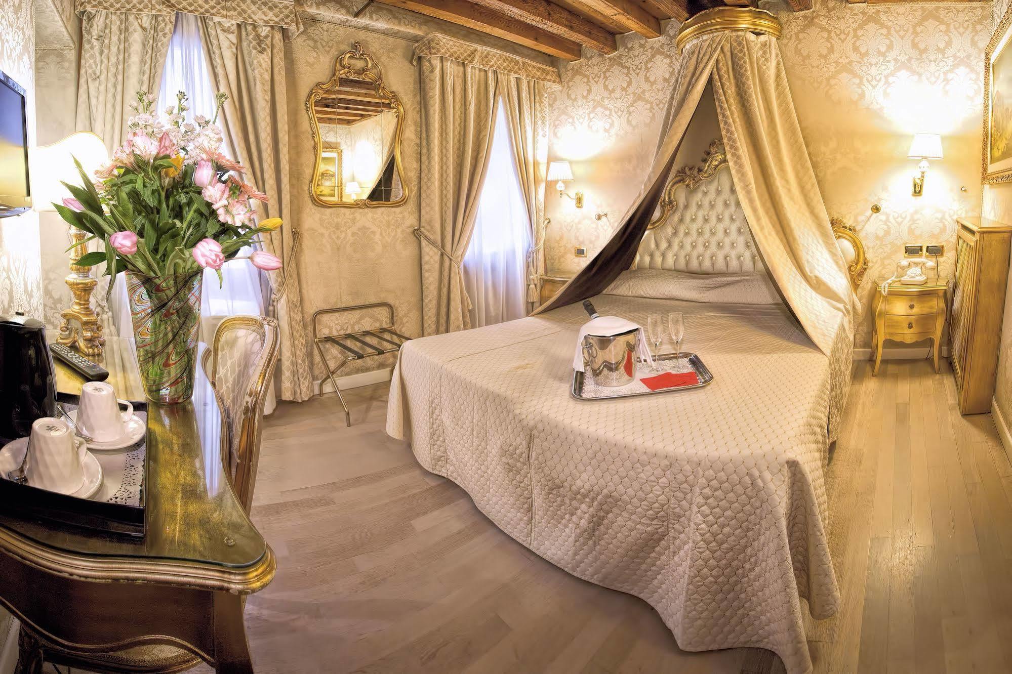 Hotel Noemi Venedig Eksteriør billede